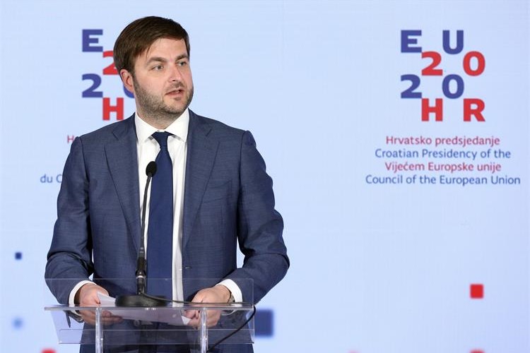 Slika /slike/Vijesti/15.6.2020. Videkonferencija ministara energetike.jpg